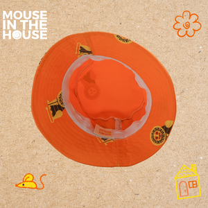 A POWERFUL LION-BUCKET HAT