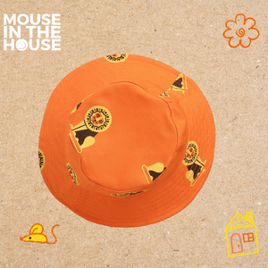 A POWERFUL LION-BUCKET HAT