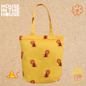 A Powerful Lion - Tote Bag