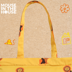 A Powerful Lion - Tote Bag