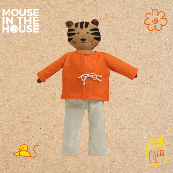 A MAJESTIC TIGER-UNISEX PLAYMATE