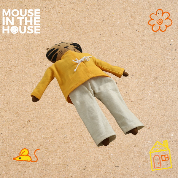 A MAJESTIC TIGER-UNISEX PLAYMATE (Yellow )