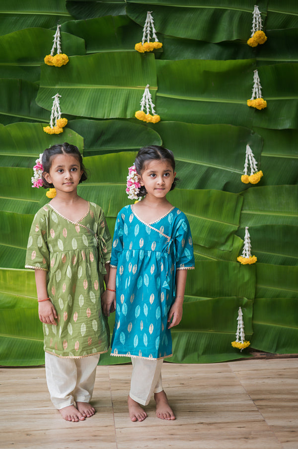 Gleaming Leaf Ethnic Wear Girls (Blue)