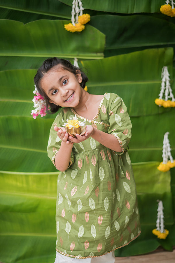 Gleaming Leaf (Green)- Ethnic Wear Girls