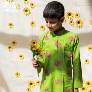 A Graceful peacock Green Ethnic Wear (Boys)