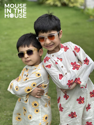 Hibiscus Dream (Boys)