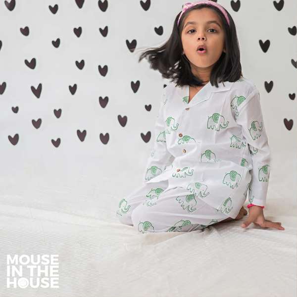 A Stomping Elephant (Green)- Unisex Nightdress