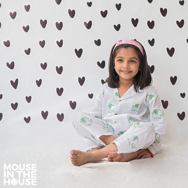 A Stomping Elephant (Green)- Unisex Nightdress
