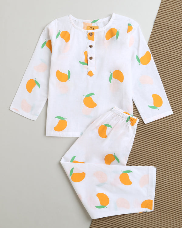 A Juicy Mango - Unisex Nightwear