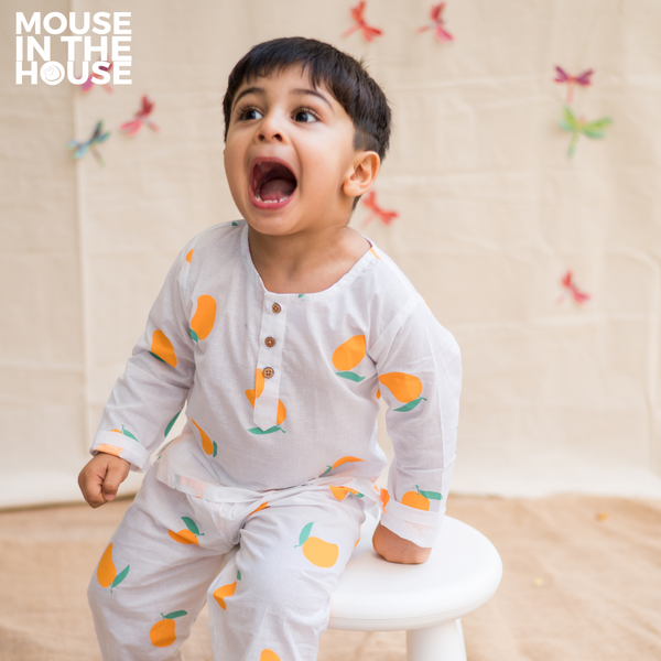 A Juicy Mango - Unisex Nightwear