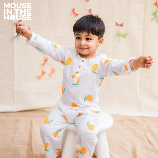 A Juicy Mango - Unisex Nightwear