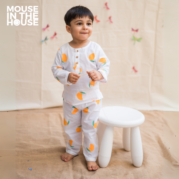 A Juicy Mango - Unisex Nightwear