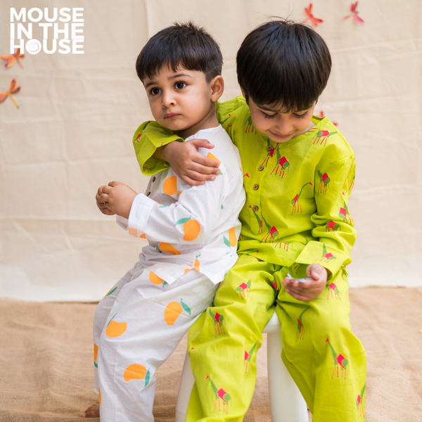 A Juicy Mango - Unisex Nightwear